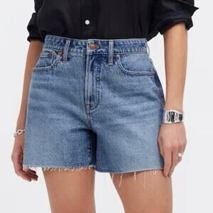 Madewell Womens 32 The Curvy Perfect Vintage Cut-off Jean Short Dewberry Wash